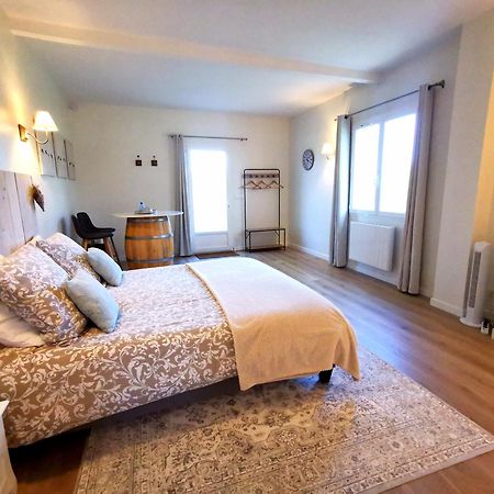 Clos De La Source Saint-Martin-du-Bois  Экстерьер фото